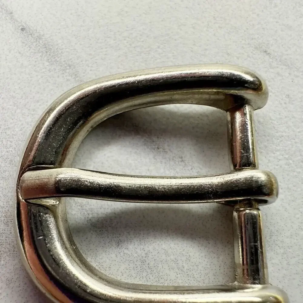 Small Silver Tone Simple Basic Belt Buckle
